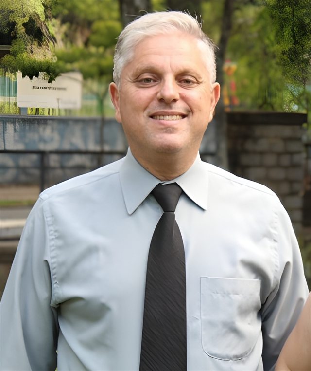 Retrato do advogado Marco Feter