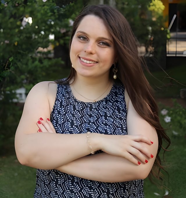 Retrato da advogada Natália Feter